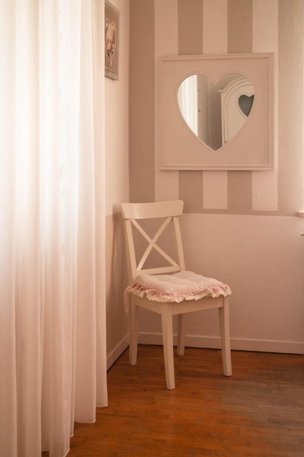 Bed and Breakfast Il Bianconiglio R&B Carraie Exterior foto